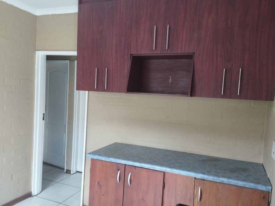 10 Bedroom Property for Sale in Oakdene Western Cape